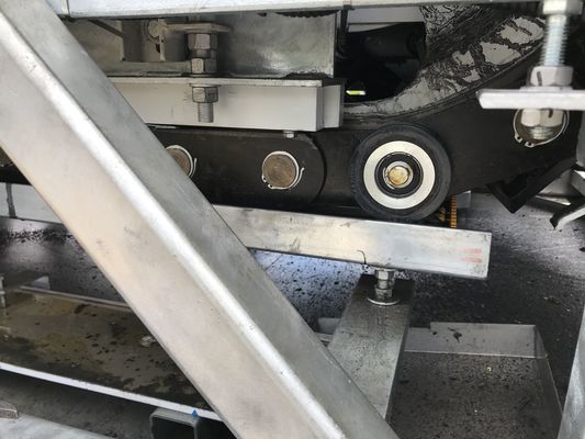 Tipo opaco rolo da escada rolante V da caminhada movente da balaustrada da corrente da etapa de escada rolante